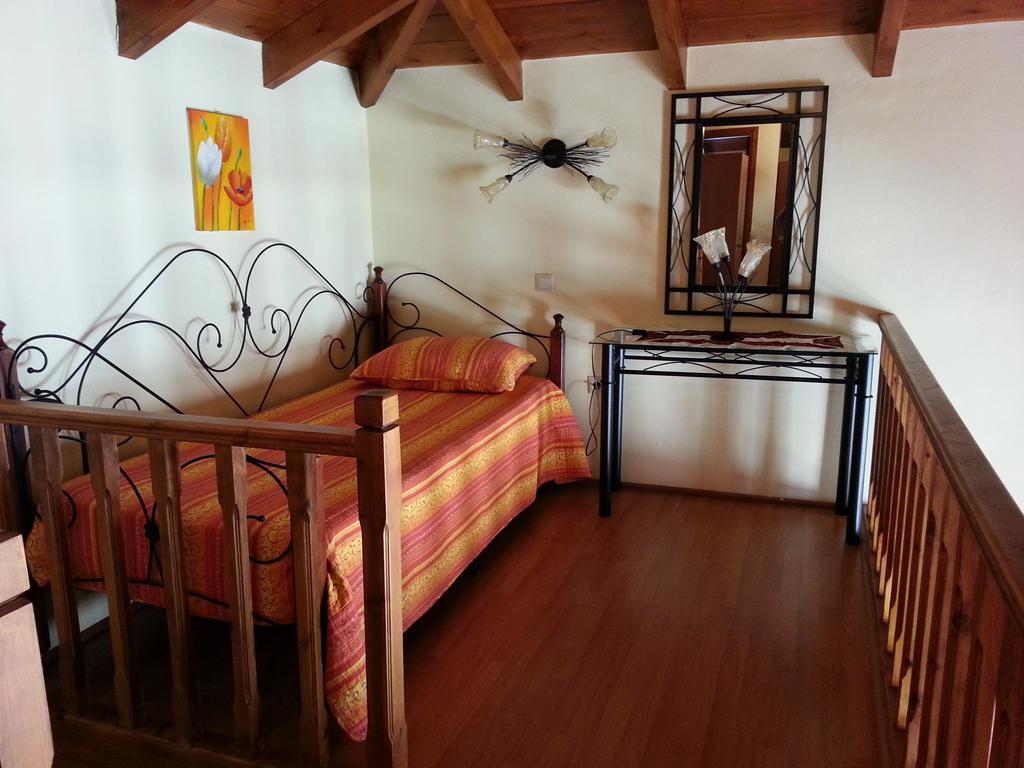 Mika'S House Villa Chalki Town Bilik gambar