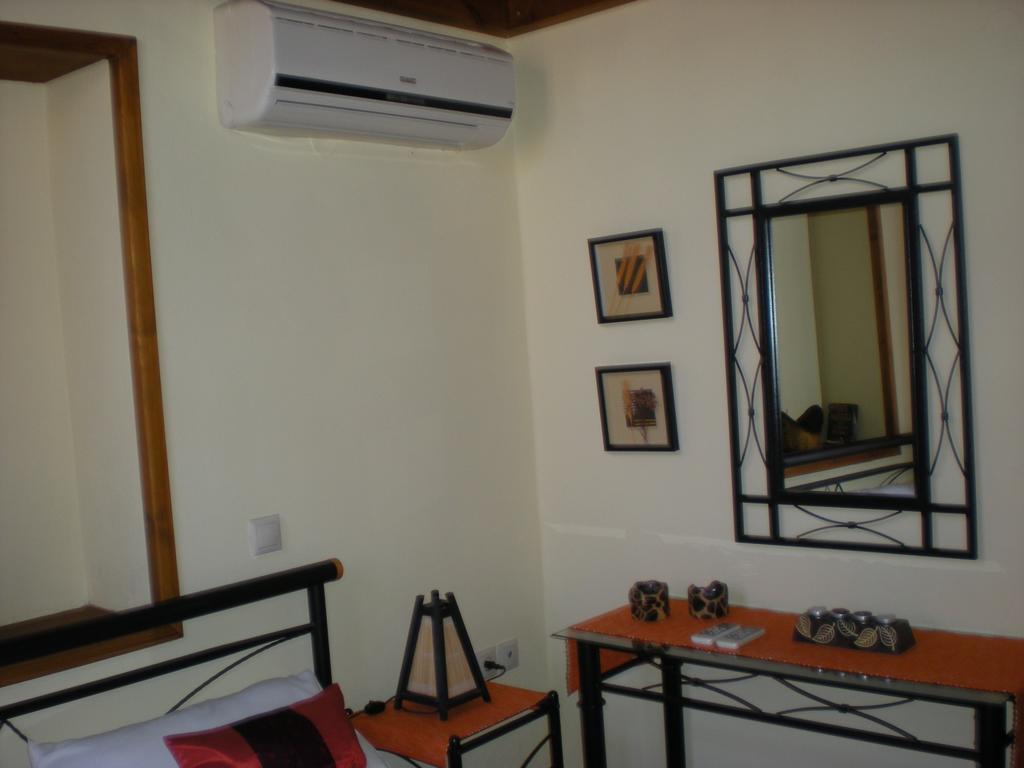 Mika'S House Villa Chalki Town Luaran gambar