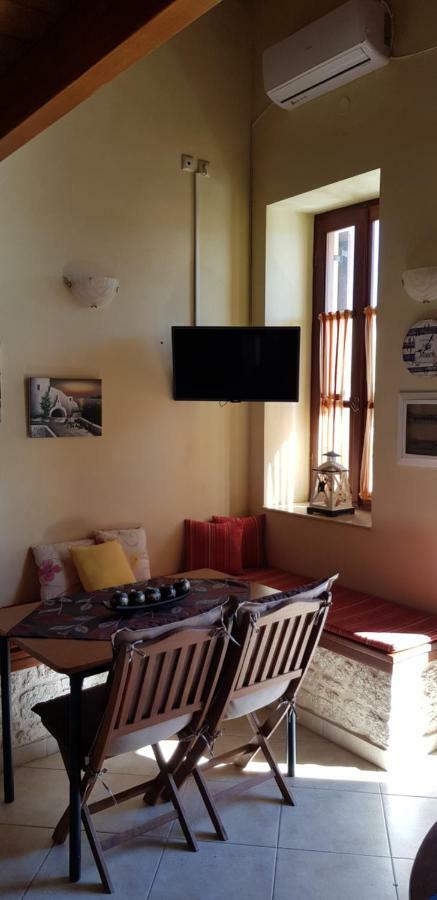 Mika'S House Villa Chalki Town Luaran gambar