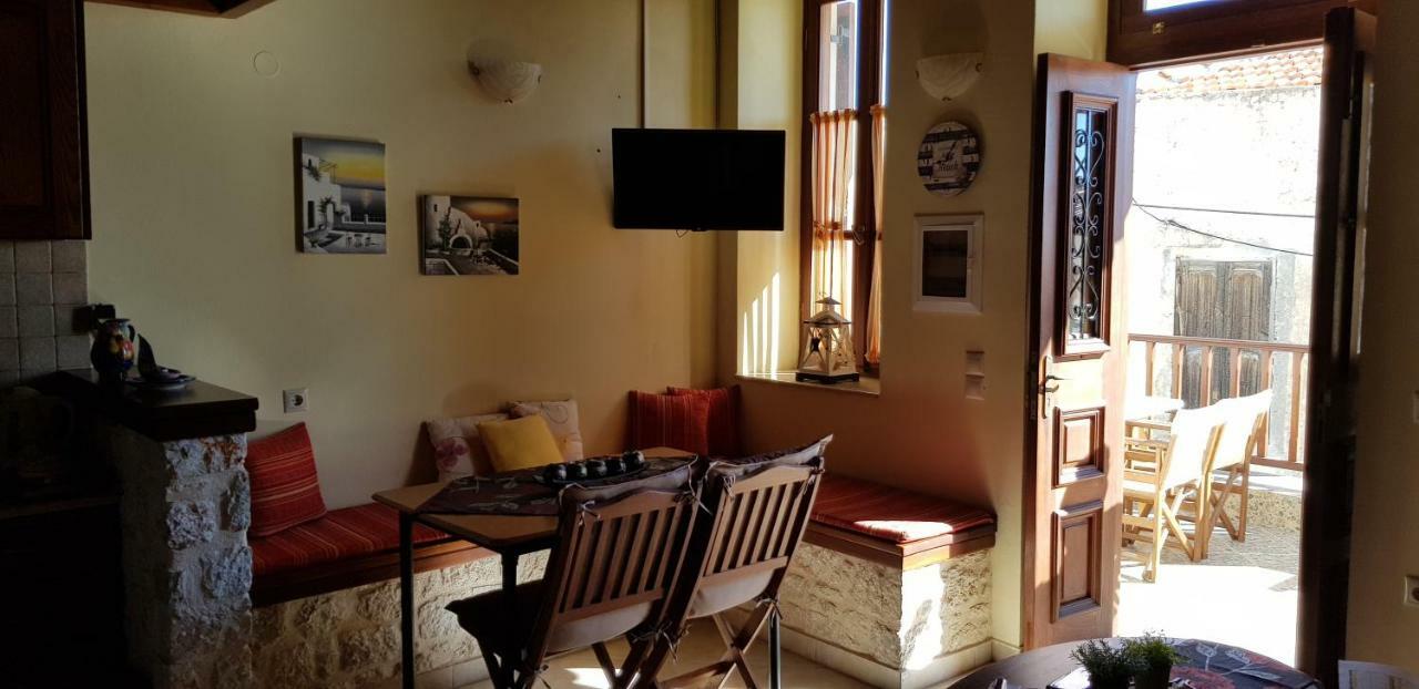 Mika'S House Villa Chalki Town Luaran gambar